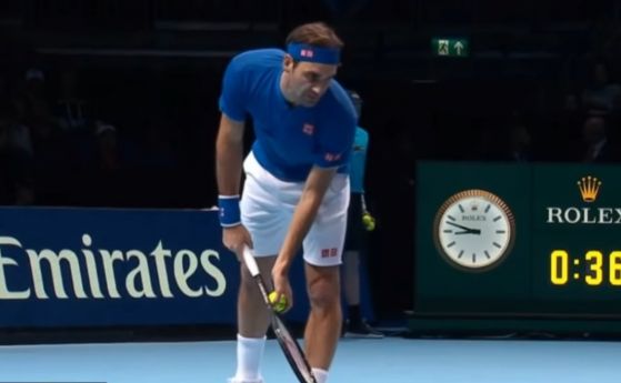 Федерер гледа към полуфиналите в Лондон след категорична победа над Андерсън