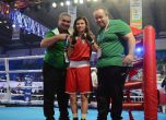 Стойка Петрова се класира на финал на световното по бокс