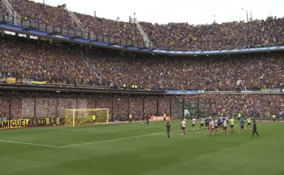  50 000 почитатели на Бока поддържаха футболистите преди дербито с Ривър Плейт (видео) 
