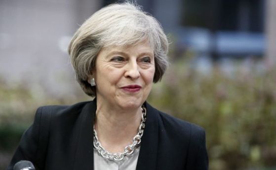 Британският премиер Тереза Мей публикува отворено писмо към нацията в което