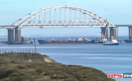 Руски кораби са открили огън по украински плавателни съдове, има пострадали