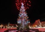 Палят светлините на елхата за Коледа в петък пред НДК