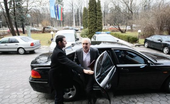 Местан и негов колега били поръчани за физическо ликвидиране през 2013 г., твърди НСО