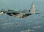 Два американски военни самолета се сблъскаха във въздуха и паднаха край Япония