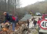 Властта пусна снимки как ремонтира Великата българска оградa