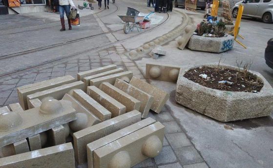 Работници от Графа: Заоблените форми по Алабин не може да се поставят преди асфалта