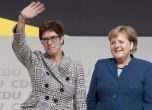 Анегрет Крамп-Каренбауер заема мястото на Меркел начело на ХДС