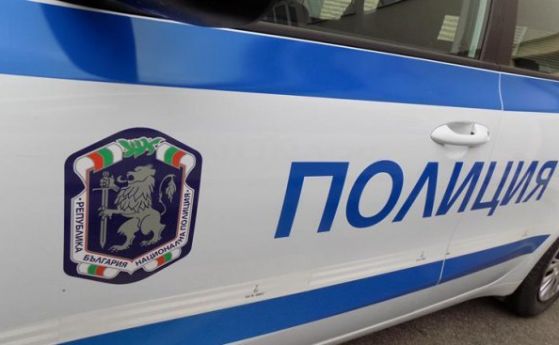 Трима отвлякоха и ограбиха мъж в София