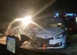 Двама души са ранени при катастрофа с патрулка на пътя София - Варна