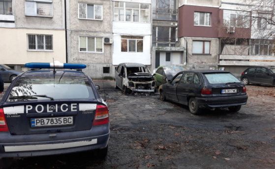 Три автомобила бяха изпепелени тази нощ в Пловдив Сигналът за