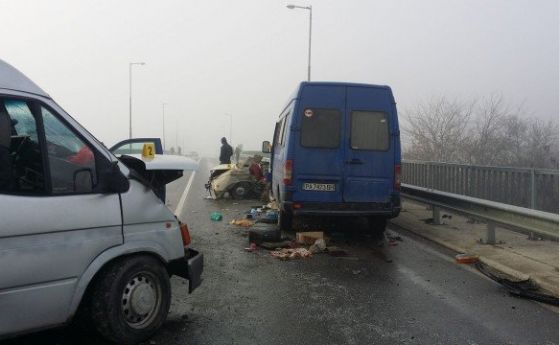 Верижна катастрофа с 11 коли до Пазарджик взе 5 жертви