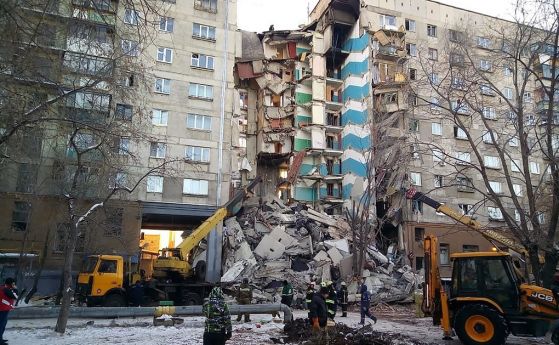 10-етажен блок рухна в Русия, има 4 потвърдени жертви, съдбата на 68 души е неизвестна