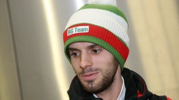 Най-добрият български ски скачач Владимир Зографски премина квалификациите и се