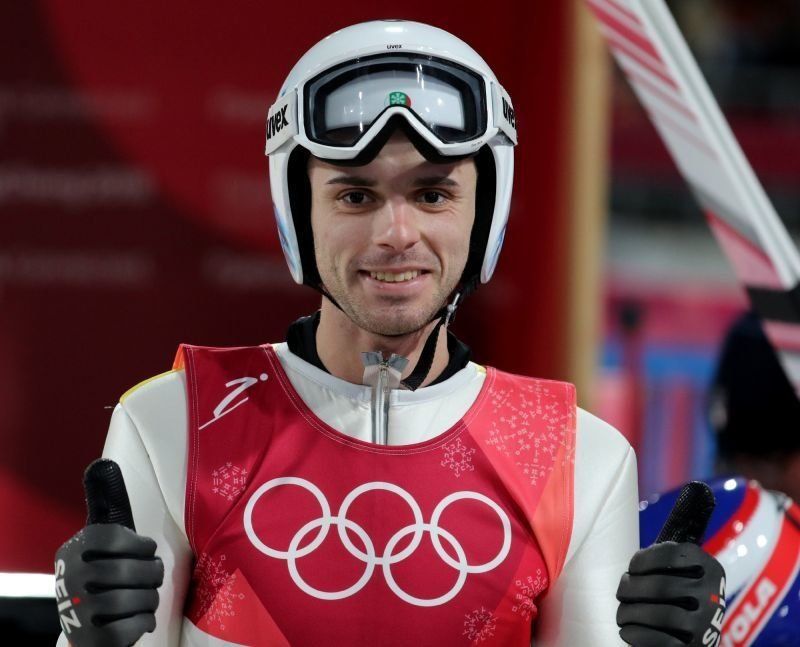 Най-добрият български ски скачач Владимир Зографски премина квалификациите и се
