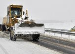 540 машини обработват пътищата, чистят и ледени висулки