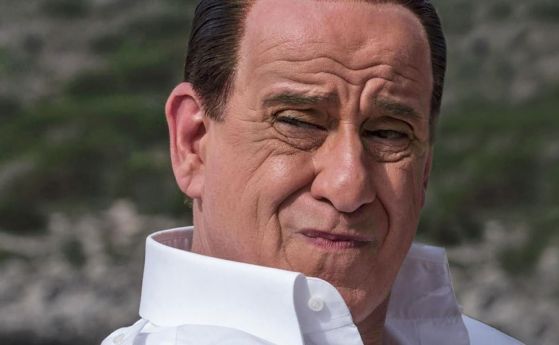 Скандалният филм за Берлускони 'Те' вече в кината