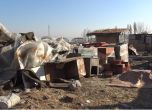 Започна събарянето на незаконните постройки в махалата във Войводиново
