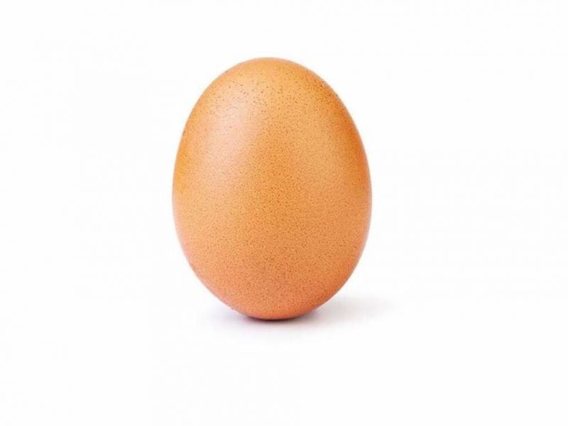Снимка на яйце стана най-популярният пост в Инстаграм.  Снимката, публикувана