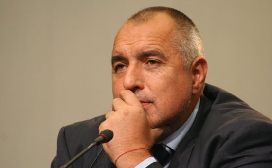 Борисов заплаши ГЕРБ: БСП ни доближават и ако не ви светне червената лампичка, аз ще ви светна синя