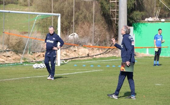  Треньорът на Левски: Видях и положителни страни, само че не се получава 