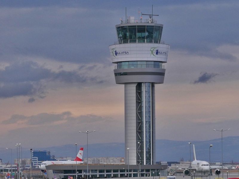 Контролната кула на BULATSA на летище София от днес е
