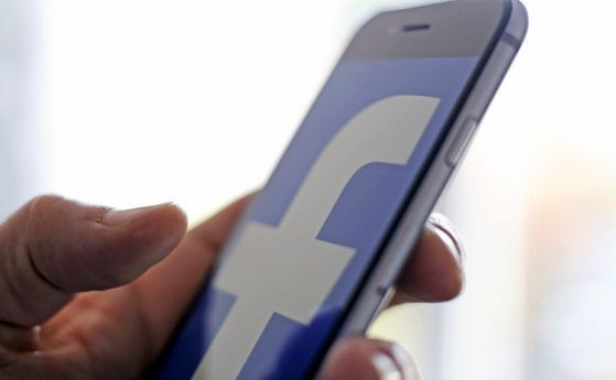 Обтягането на отношенията между Facebook и Apple показват че Зукърбърг