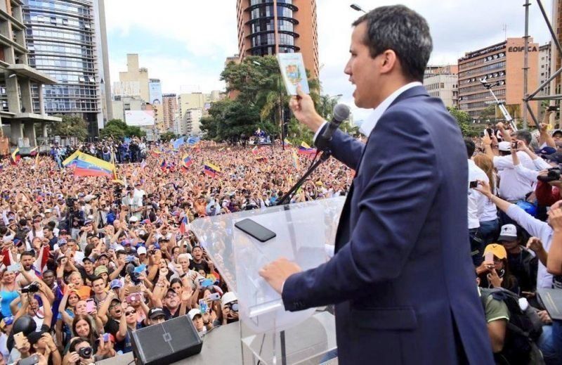 Лидерът на опозицията във Венецуела, който се самопровъзгласи за президент