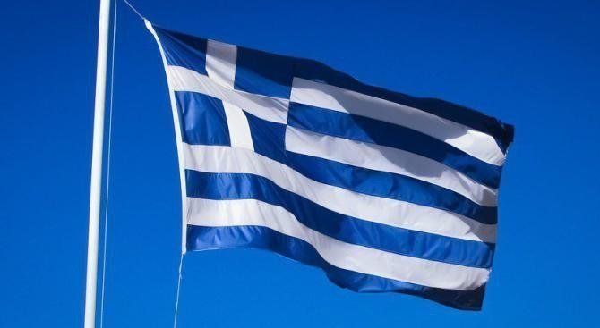 Стачкуващи фермери ще блокират пътища в Гърция, предупреждава Министерството на