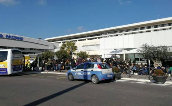  Затвориха летище Чампино в Рим поради три бомби от Втората международна война 