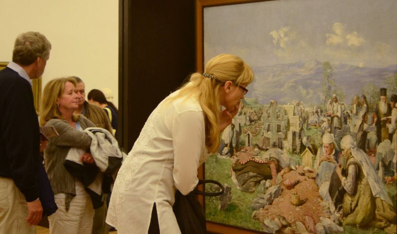 Постоянната експозиция на Националната галерия представя най-значимите образци на българското