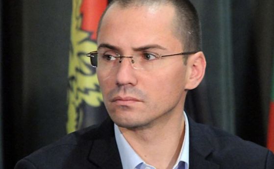 Евродепутатът и зам председател на ВМРО Ангел Джамбазки публикува отворено писмо