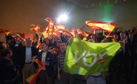 Според проучвания крайнодесните ще спечелят мeста в испанския парламент