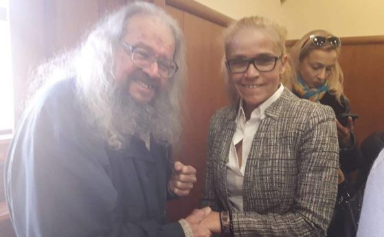  От делото против Иванчева: Съдът премери какъв брой е дебела пачката от подкупа 