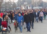 1000 души на бдение в памет на убития в Кюстендил Валери Дъбов