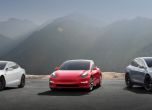 Tesla пуска дълго чакания Model 3. Сваля драстично цената за сметка на закрити магазини и уволнения