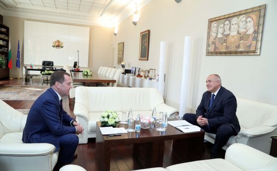  Борисов пред Медведев: България ще взе участие в газопреноса, тъй като ни се поставя 
