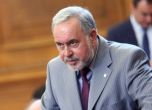 Депутатът от БСП Славчо Велков подаде оставка заради болест