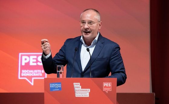  Станишев: Не се усещам като паднал от мотора 