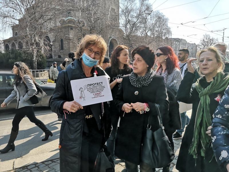 Медицинските сестри започват днес всекидневни протести в резултат на липсата