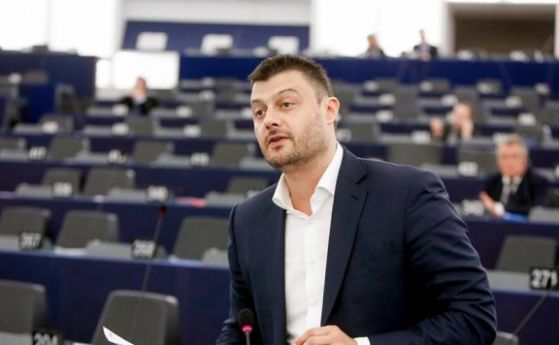 Българският депутат Николай Бареков съвсем съзнателно не е гласувал за