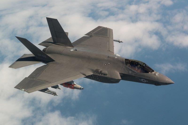 САЩ спират временно доставките на Турция на оборудване за самолетите F-35.