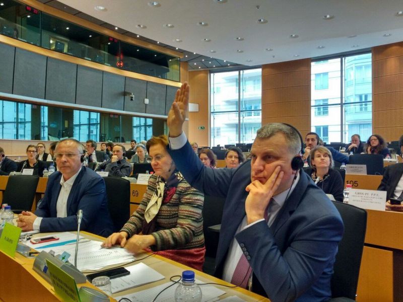 Заседанието в транспортната комисия на Европейския парламент по пакета Мобилност