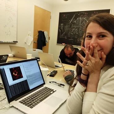 29-годишна жена, компютърен специалист и учен, обра овациите по света