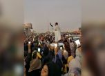22-годишна активистка от Судан вдъхновява хиляди да протестират