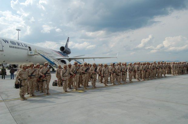 Базата на международната коалиция на летище Кандахар, Афганистан е била