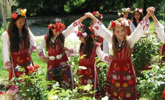 Днес е Лазаровден, първият от трите големи празника, свързани с