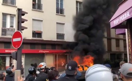 1 май донесе анархия и насилие по улиците на Париж