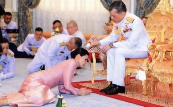 Кралят на Тайланд направи бодигарда си кралица