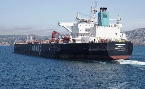 Връщаме танкера Бадр на Либия