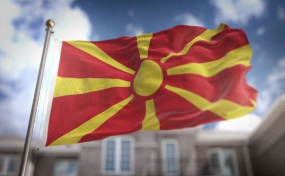Държавната избирателна комисия  ДИК на Северна Македония съобщи че до 13 часа